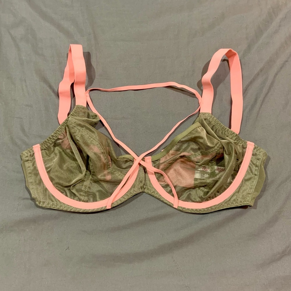 Curvy Kate Lifestyle Plunge Bra - US 32H